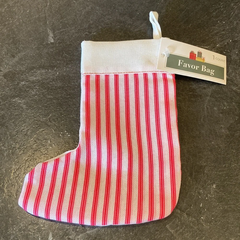 Lot of 25 red white Christmas stocking favor gift goody bags - NWT